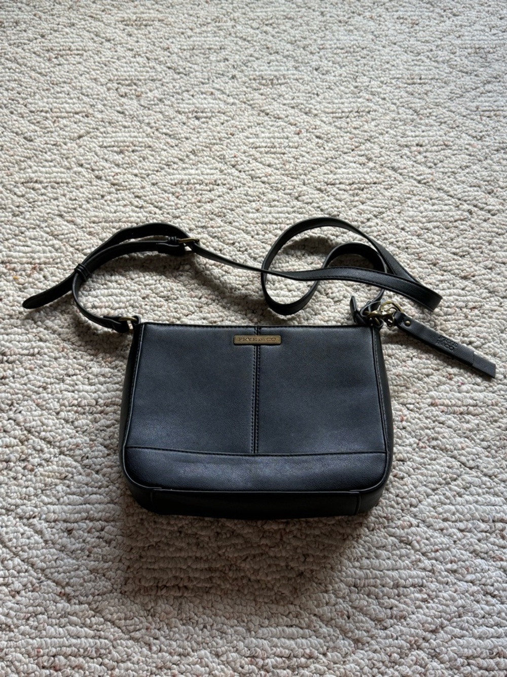 FRYE AND CO. Black Leather Crossbody Bag